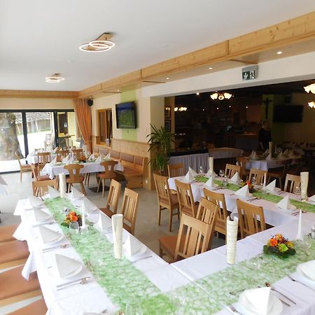 Gasthof Trattner Pension Waldhof Sankt Peter am Kammersberg Ngoại thất bức ảnh
