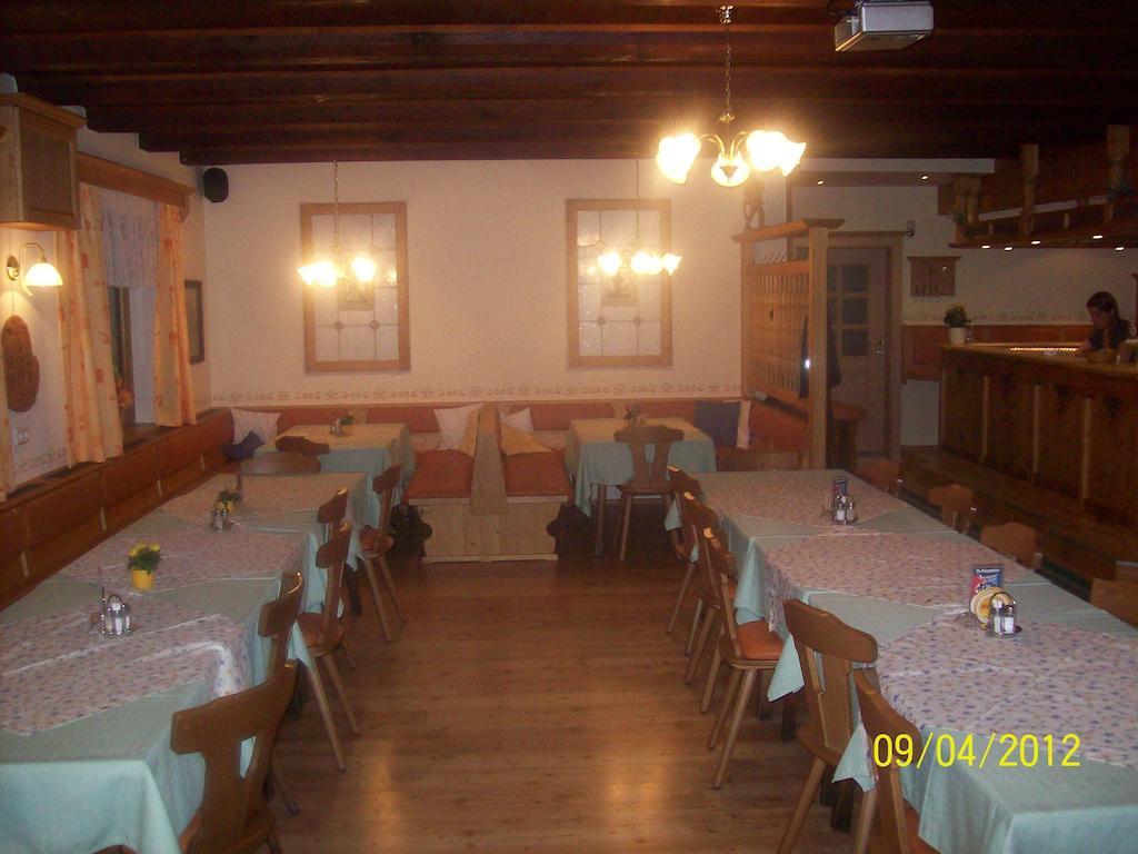 Gasthof Trattner Pension Waldhof Sankt Peter am Kammersberg Ngoại thất bức ảnh